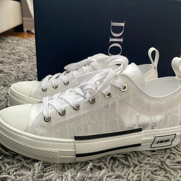 Dior low top sneaker- white Dior oblique canvas - Picture 1 of 8